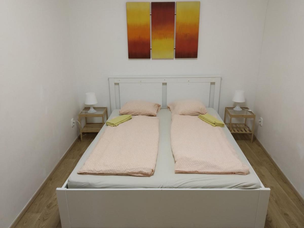 Apartament Apartmans In The Center With Privat Parking Brno Zewnętrze zdjęcie